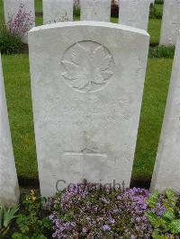 Etaples Military Cemetery - Bowren, James Alexander